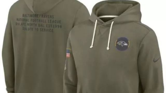 Olive 2025 Salute To Service Sideline Standard Issue Dri-FIT Hoodie de Baltimore Ravens