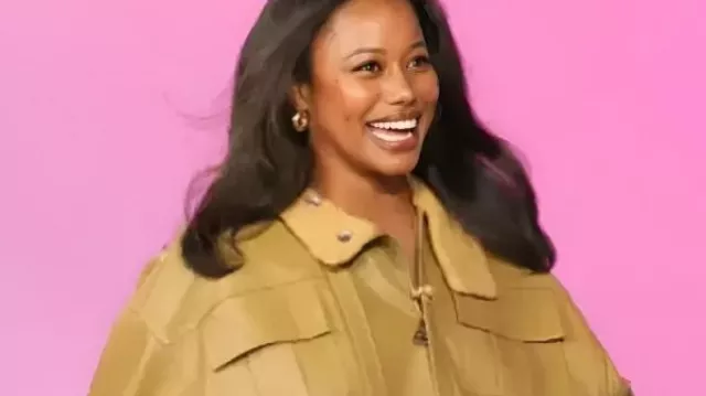 Chaqueta de cuero Jennifer Hudson Show Taylour Paige como se ve en The Jennifer Hudson Show