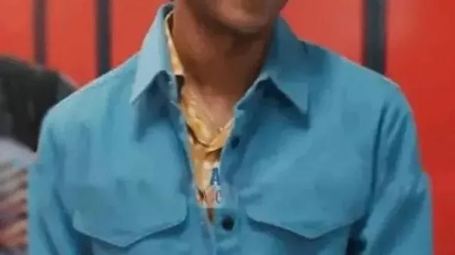 Mi vida con los Walter Boys Skylar Summerhill Chaqueta azul de Skylar Summerhill (Jaylan Evans) en Mi vida con los Walter Boys (T02)