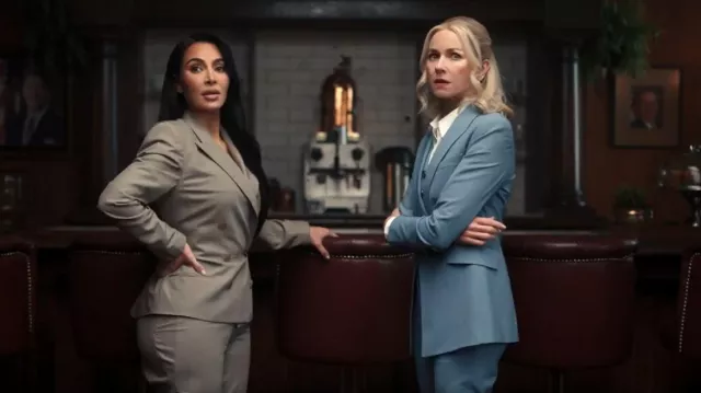 Theory Etiennette Blazer worn by Liberty Ronson (Naomi Watts) as seen in All's Fair (S01E01)