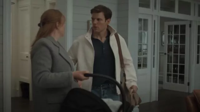 Dockers Cotton Blend Barracuda Veste pour homme portée par Peter (Jake Lacy) comme on le voit dans All Her Fault (S01E02)