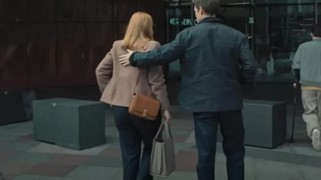 Oroton Etta Large Day Bag worn by Marissa Irvine (Sarah Snook) as seen in All Her Fault (S01E02)