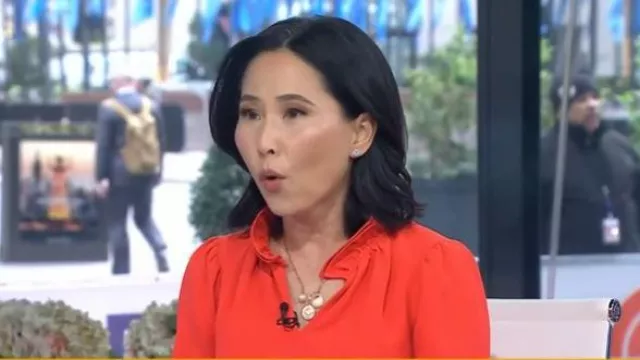 Haut à volants J. Crew porté par Vicky Nguyen comme on le voit dans Today le 6 novembre 2025
