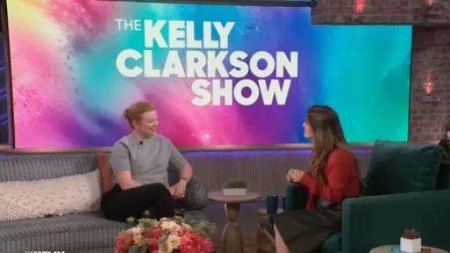 Anthropologie Belted Leather Culottes worn by Kelly Clarkson as seen in The Kelly Clarkson Show on  November 6, 2025