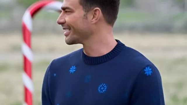 Finding Mr Christmas S2 Jonathan Bennett Fairisle Sweater worn by Self - Host (Jonathan Bennett) as seen in Finding Mr. Christmas (S02E02)