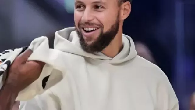 Warriors Hoodie worn by Stephen Curry in Indiana Pacers VS Golden State