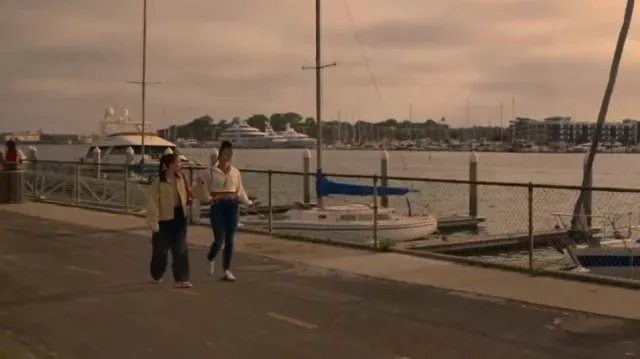 Adidas ADV Samba porté par Jax Stewart (Emayatzy Corinealdi) tel que vu dans Reasonable Doubt (S03E10)