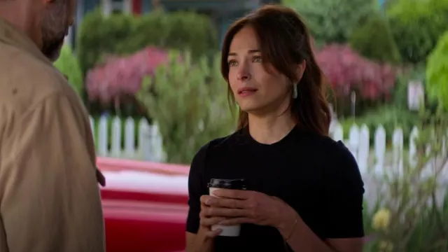 Samsoe Samsoe Saalexo T-Shirt worn by Cassandra Lee (Kristin Kreuk) as seen in Murder in a Small Town (S02E08)