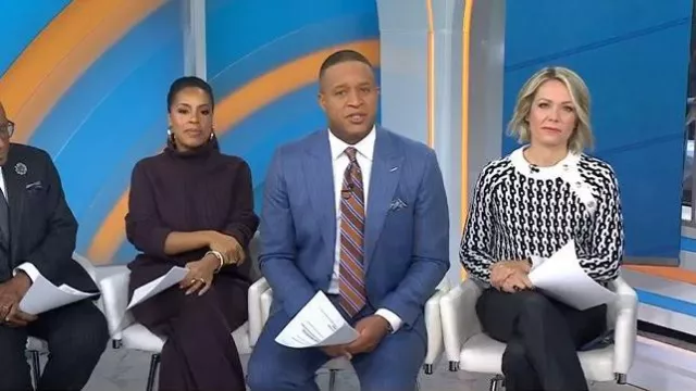 Pull à manches rondes Crosby 10 Crosby Sawyer porté par Dylan Dreyer tel que vu dans Today le 19 novembre 2025