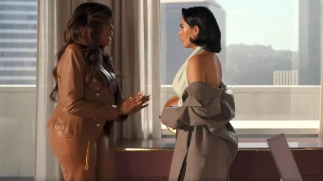 L'Agence Bethany Structured Leather Blazer worn by Emerald Greene (Niecy Nash) as seen in All's Fair (S01E05)