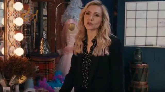 Theory Etiennette Blazer worn by Courteney Potter (Jenn Lyon) as seen in Stumble (S01E03)