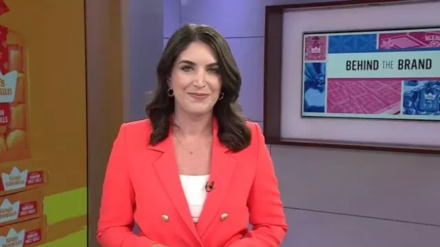 Generation Love Leighton Crepe Blazer worn by Liz Kreutz as seen in Today on November 24, 2025