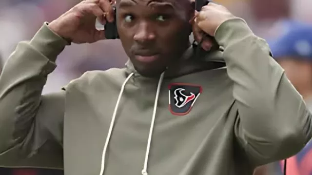 DeMeco Ryans Houston Texans Salute To Service Hoodie in How to Choose the Right Size NFL Jersey (Nike Edition)