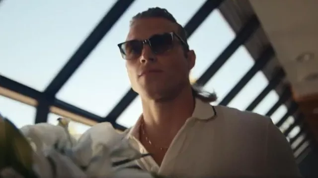 Gafas de sol Hugo Boss 207997 que lleva Chase Munroe (Matthew Noszka) tal como se ve en All's Fair (S01E07)