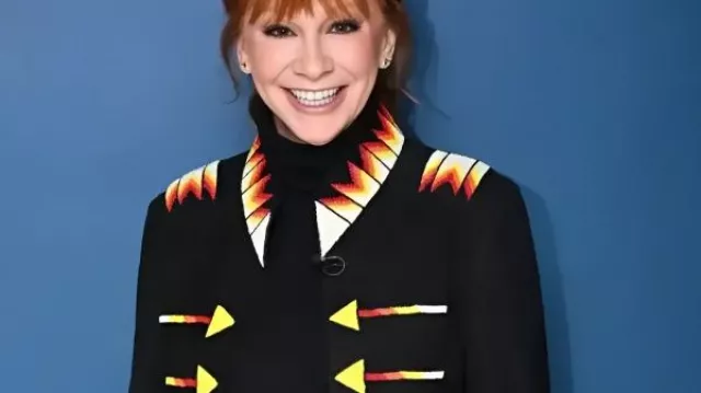 Reba McEntire Jimmy Fallon Show S13 Jacket as seen in The Tonight Show Starring Jimmy Fallon