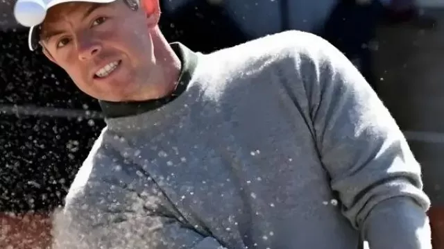 Rory McIlroy Australian Open Golf Tournament Sweatshirt in Blonde does all she can to get Rory's attention