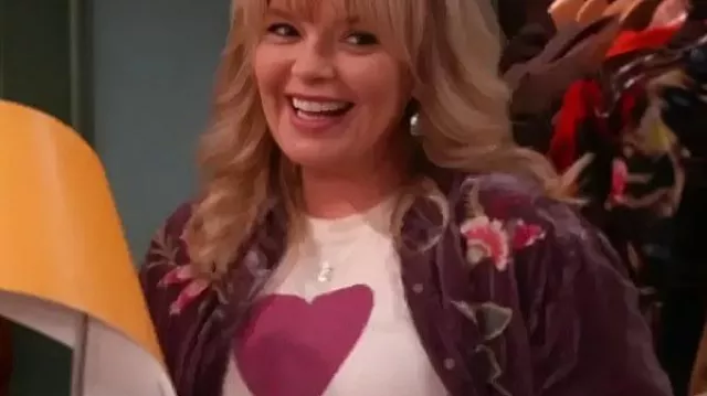 Happy’s Place S02 Melissa Peterman Heart Print T-Shirt worn by Gabby (Melissa Peterman) as seen in Happy's Place
