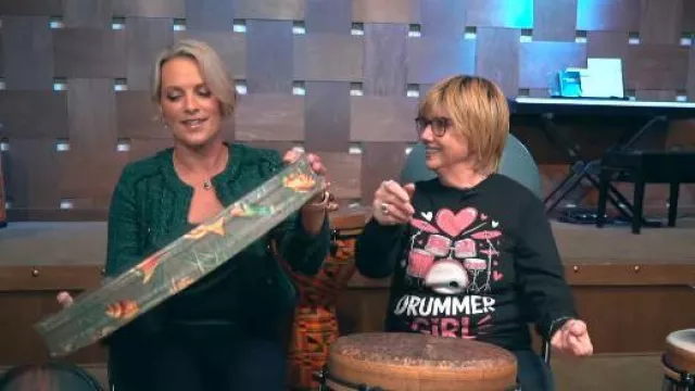 White House Black Market Teal Tweed Jacket worn by Jamie Yuccas as seen in CBS Mornings on December 4, 2025