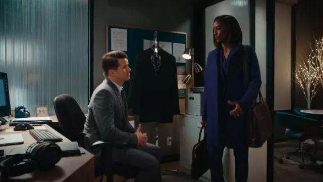 Sac de courses Telfar Medium porté par Olympia Lawrence (Skye P. Marshall) tel que vu dans Matlock (S02E08)