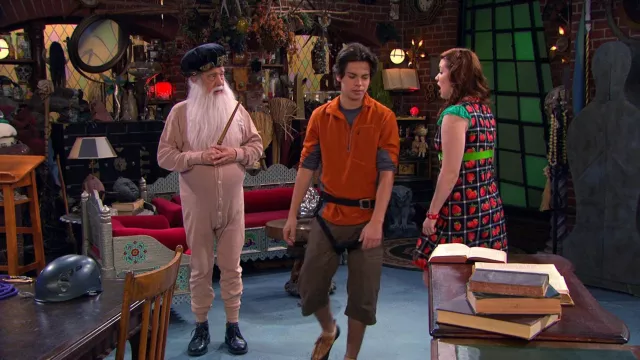 REI Half Zip of Max Russo (Jake T. Austin) in Wizards of Waverly Place (S04E25)