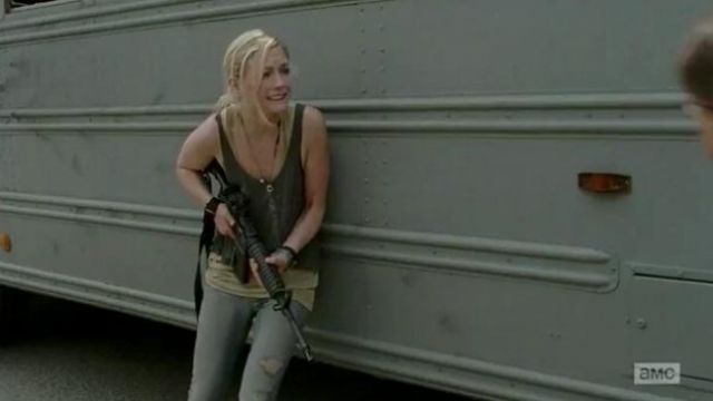 The tank top gray Daydreamer THE of Beth Greene (Emily Kinney) in The Walking Dead S04E08