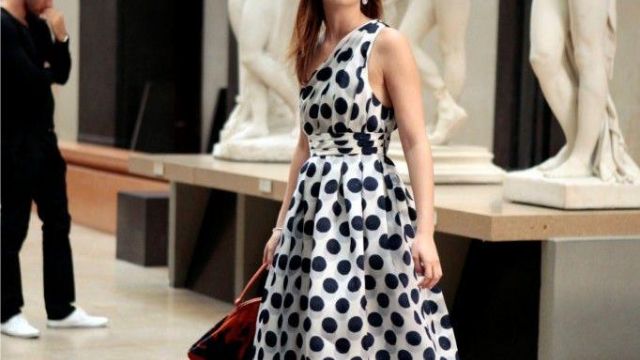 The white dress with polka dots Bensoni Blair Waldorf (Leighton Meester) in Gossip Girl (Season 4 Episode 2)