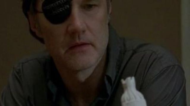 The game of chess by Philip Blake / The Governor (David Morrissey) in The Walking Dead