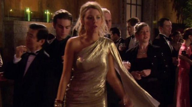 La robe pastel / dorée de Serena Van Der Woodsen (Blake Lively) dans Gossip Girl