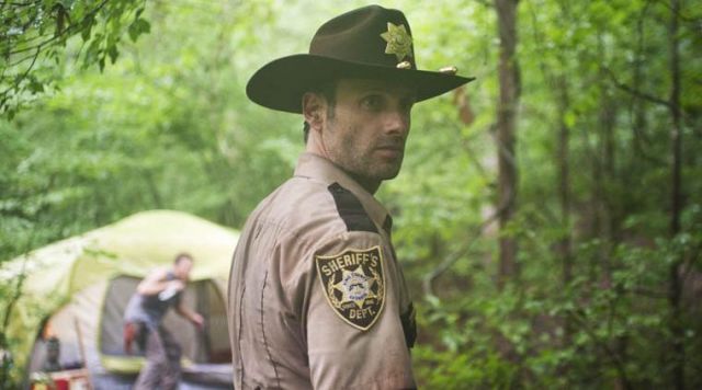 The coat of arms of sheriff Rick Grimes (Andrew Lincoln) in The Walking Dead