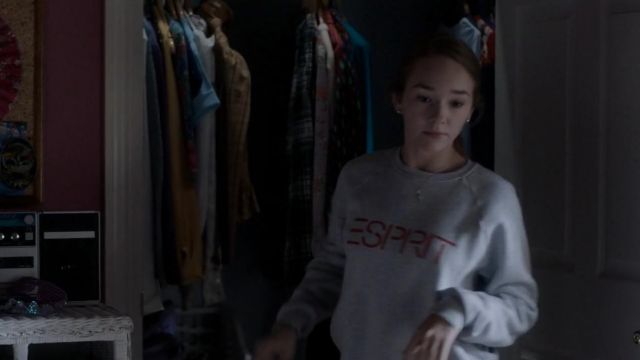 The sweat Spirit of Paige Jennings (Holly Taylor) in The Americans S5E2