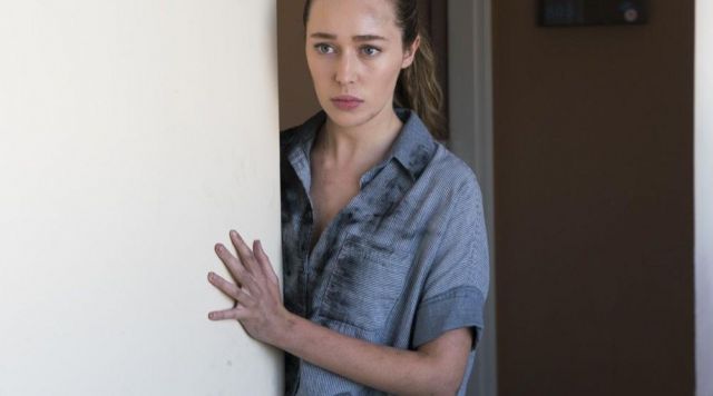 The shirt Madewell by Alicia Clark (Alycia Debnam-Carey) in Fear The Walking Dead S02E10