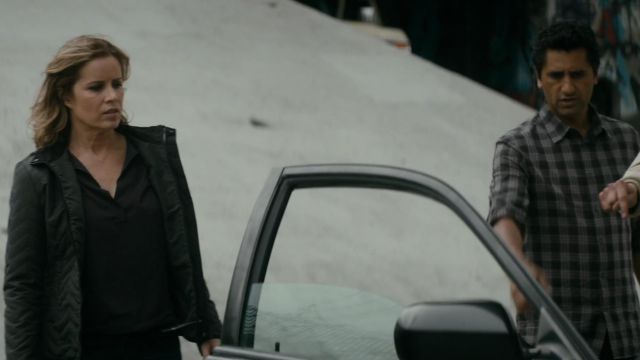 La veste G-Star de Madison Clark (Kim Dickens) dans Fear The Walking Dead S01E01