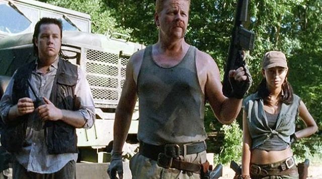 Mittens in leather with Abraham Ford (Michael Cudlitz) in The Walking Dead