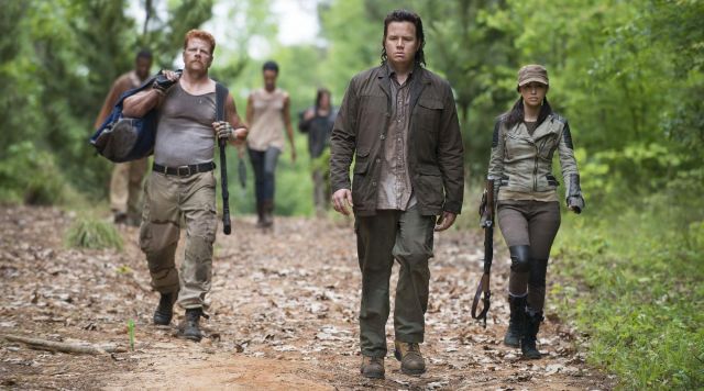 the khaki pants Match Men's Eugene Porter (Josh McDermitt) in The Walking Dead