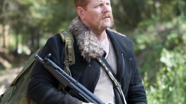 The bag military Abraham Ford (Michael Cudlitz) in The Walking Dead S04