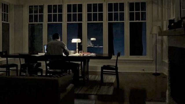 The desk lamp view in ConvictionC