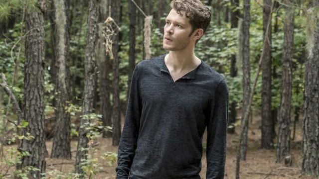 The long sleeve t-shirt John Varvatos by Klaus Mikaelson (Joseph Morgan) in The Originals, S4E1