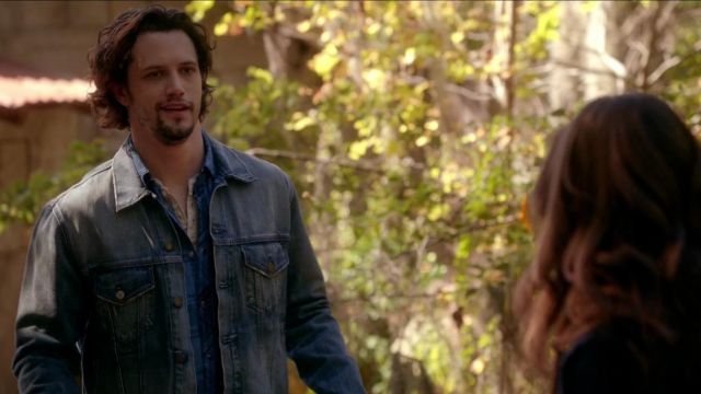 The Denim jacket Jackson (Nathan Parsons) in The Originals S3E10