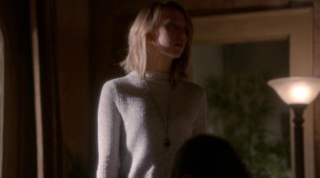 The sweater Free People of Freya Mikaelson (Riley Voelkel) in The Originals S3E8