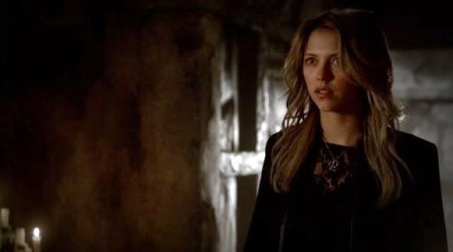 The coat Allsaints of Freya Mikaelson (Riley Voelkel) in The Originals S2E16