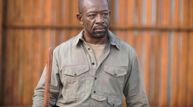 The beige shirt of Morgan Jones (Lennie James) in The Walking Dead