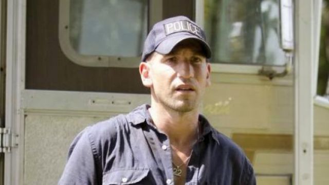 La casquette police de Shane Walsh (Jon Bernthal) dans The Walking Dead