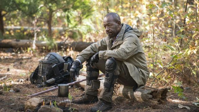 The bomber jacket beige of Morgan (Lennie James) in The Walking Dead