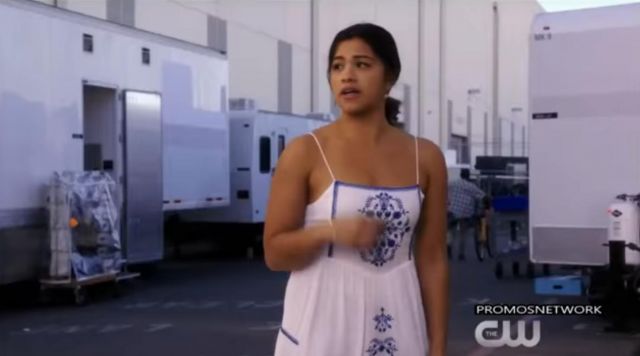 The white dress with embroidery blue Ophelia of the brand Little White Lies worn by Jane Villanueva (Gina Rodriguez) in Jane the virgin (S03E16)
