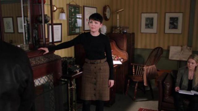 le pull de Blanche Neige Mary Mar­ga­ret (Gin­ni­fer Good­win) dans Once upon a time