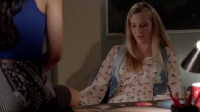 La robe imprimée Guess de Brit­tany Pierce (Hea­ther Mor­ris) dans Glee (Saison 5 Épisode 12)