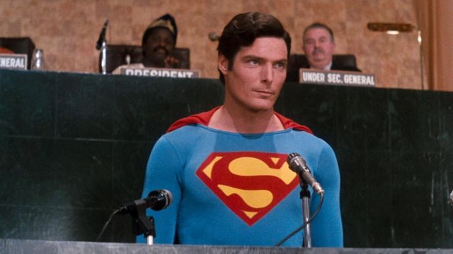 The real Superman costume Christopher Reeve in Superman 4 : The Face-to-Face