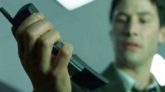 The Nokia 8110 of Neo / Thomas A. Anderson (Keanu Reeves) in the Matrix