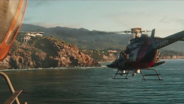 The helicopter BELL 407 in Iron Man 3