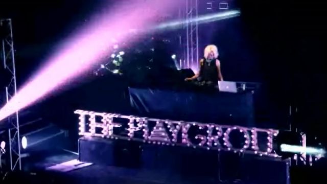 La boite de nuit où mixe Riley Blue (Tuppence Middleton) dans Sense8